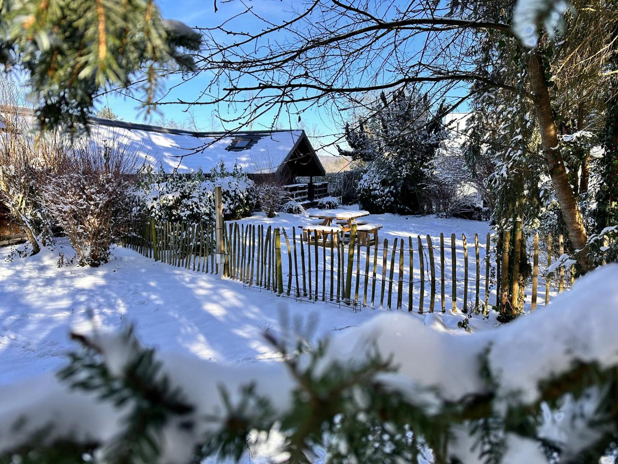 Chalet Four Seasons Дюрби Екстериор снимка
